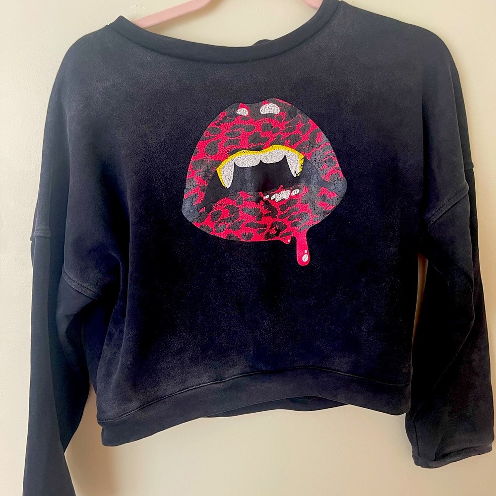 Understar Black “Give Blood” Sweatshirt Size S
